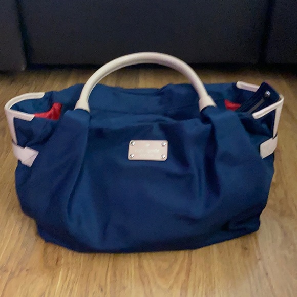 kate spade Handbags - Kate Spade nylon purse in navy/tan